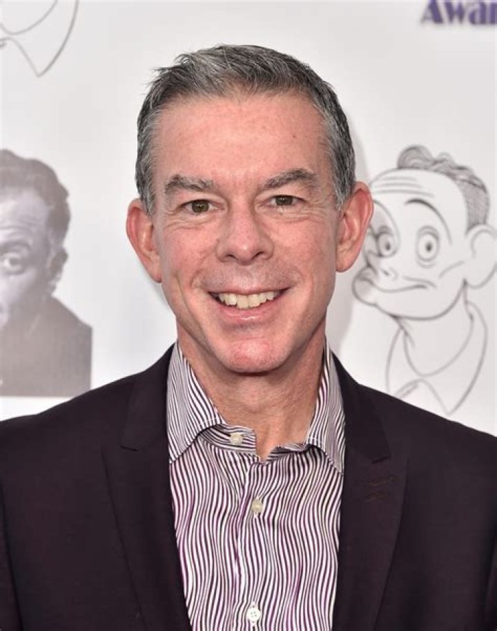 Elvis Duran Net Worth - Wiki, Age, Weight and Height, Relationships, Family, and More