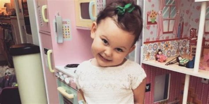 Emilia Saccone-Joly - Age, Family, Bio