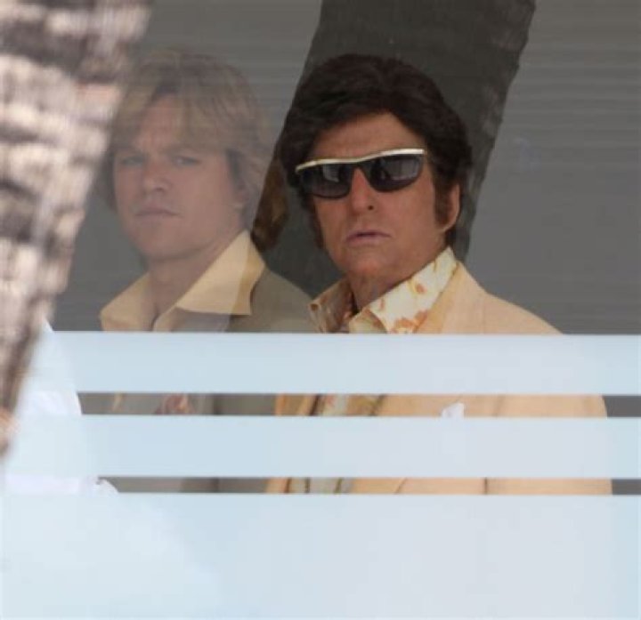 First look: Michael Douglas as Liberace & Matt Damon’s feathered wiglet