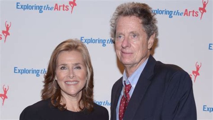 Former CBS News and CNN producer, Richard M. Cohen is married to Meredith Vieira for 33 years