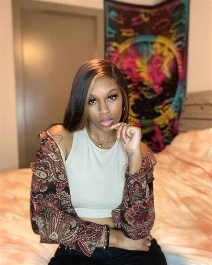 
Gorilla Glue Girl Age, Birthday, Wikipedia, Who, Nationality, Biography 