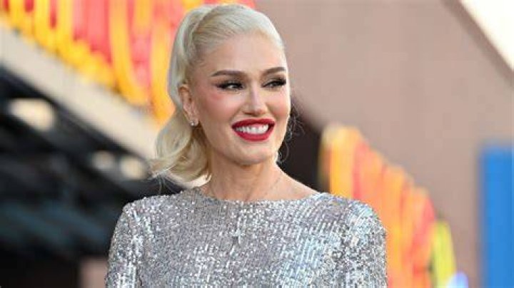 Gwen Stefani has had her roots dyed every week for the past 20 years