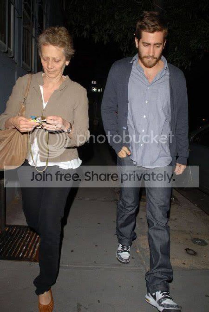 Gyllenhaal parents in financial strife