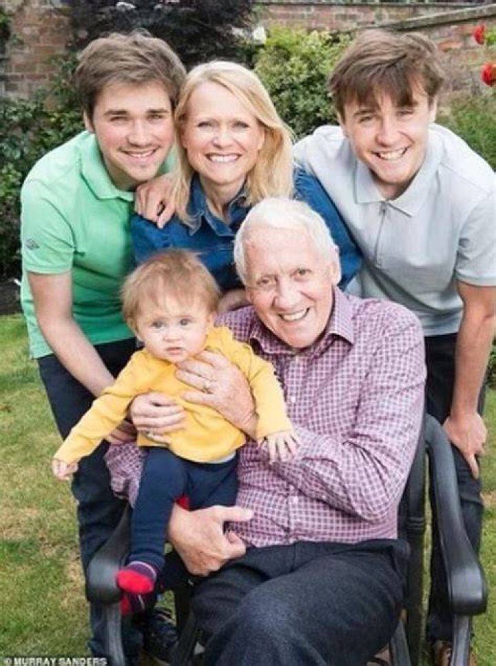 
Harry Gration Children, Journalist Had 2 Twins Harvey and Harrison And A Baby Age 68 