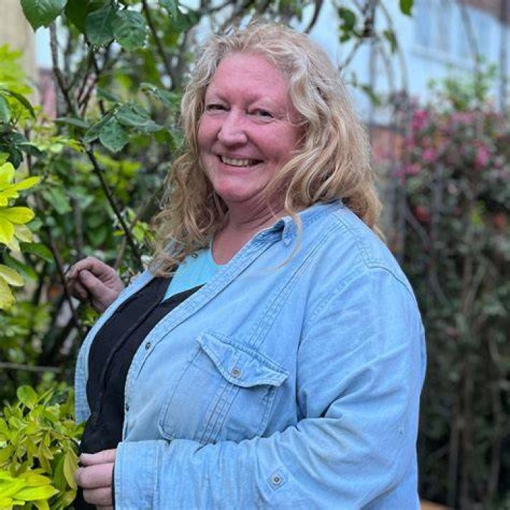 
Has Charlie Dimmock From Garden Rescue Gained Weight? Instagram Pic Goes Viral 