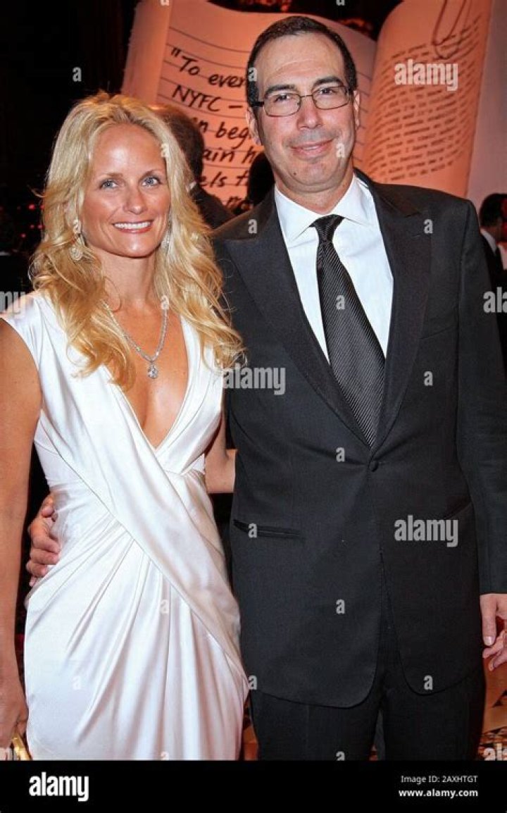 Heather Deforest Crosby, Ex-Wife of American Businessman, Steven Mnuchin Is Now Dating Her Boyfriend, David Ford.