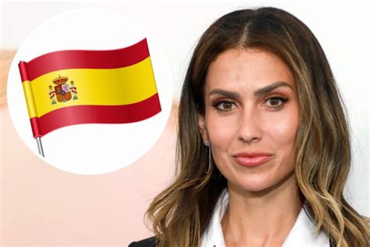 Hilaria Baldwin lied about her Spanish background & she faked her accent