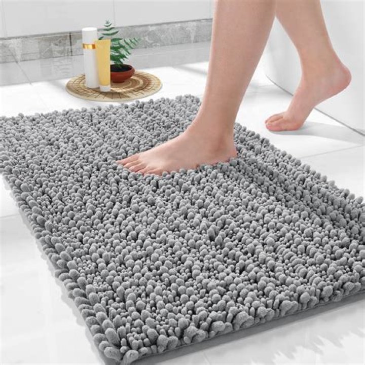 How do you get the rubber smell out of a bath mat?