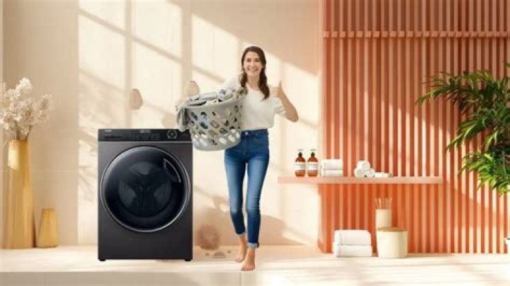 How do you use the Samsung Smart Care washing machine?