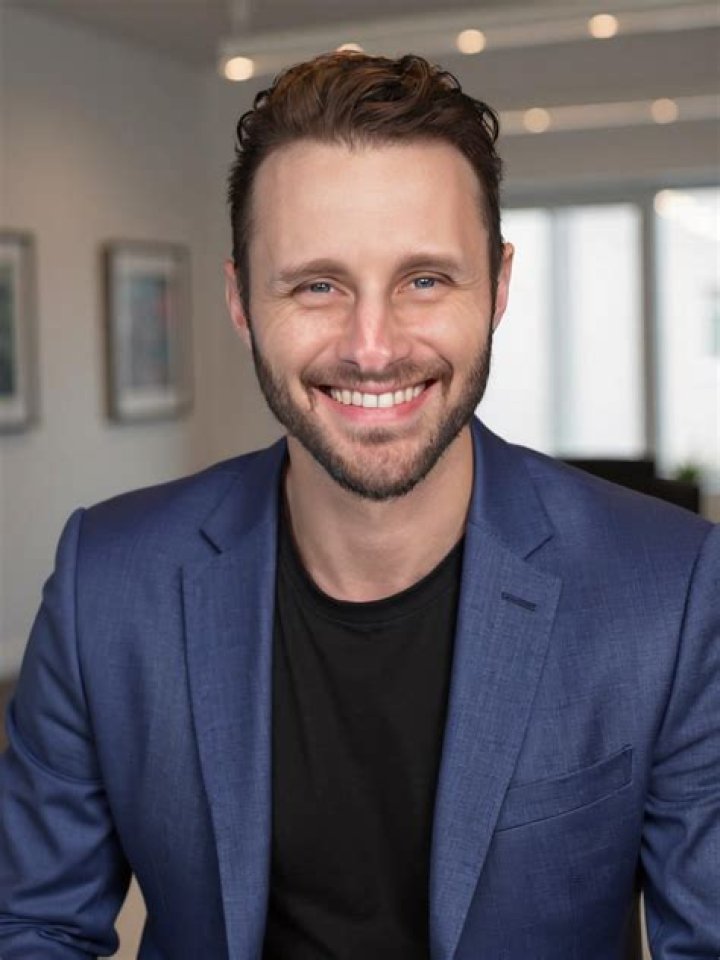 Ian Stapleton Bio (Wiki) 