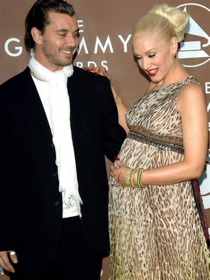 In Touch: Gwen Stefani, 46, somehow got pregnant with Blake Shelton’s baby