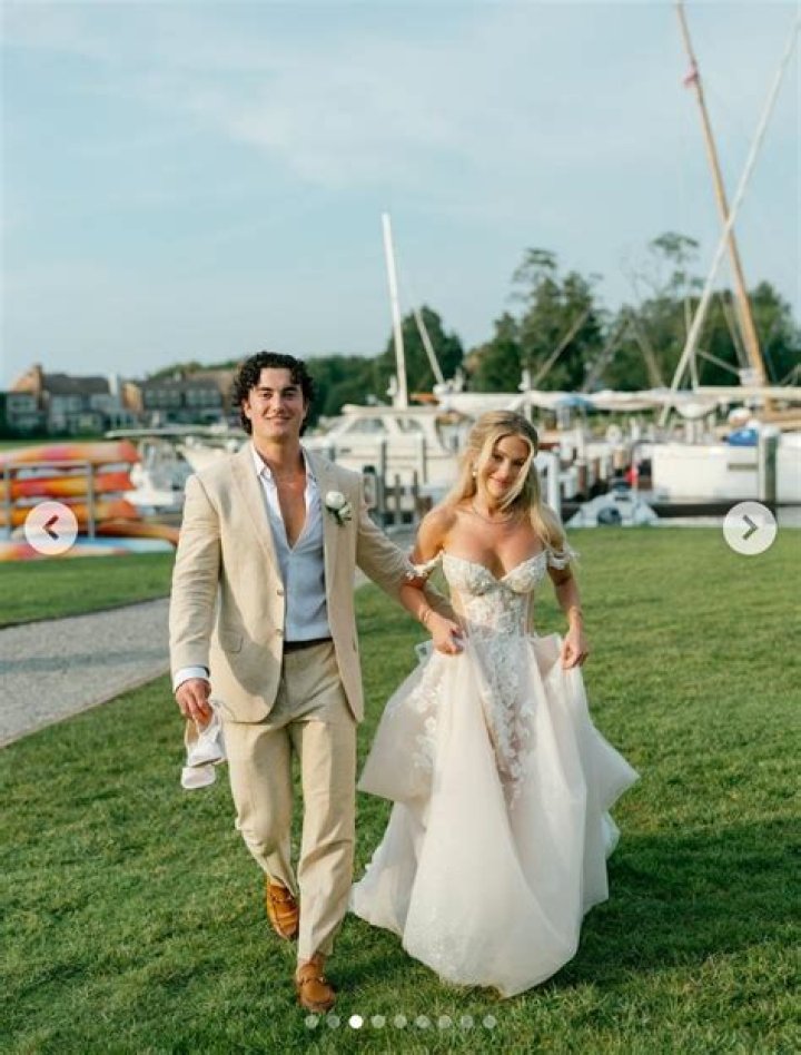 Instagram Model- Claudia Walsh Boyfriend, Relationships, Net Worth, Age