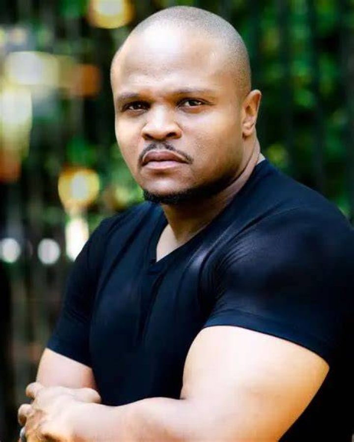 Irone Singleton Bio (Wiki) 