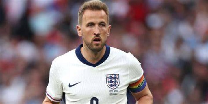 Is Alex Scott Gay? Know More About This Former English Footballer!