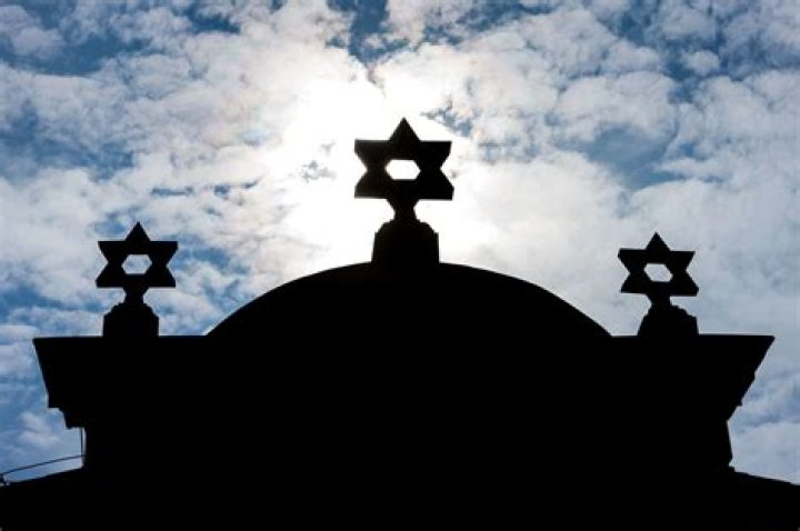 Is Beneil Dariush Muslim Or Jewish? Religion Ethnicity And Family Revealed