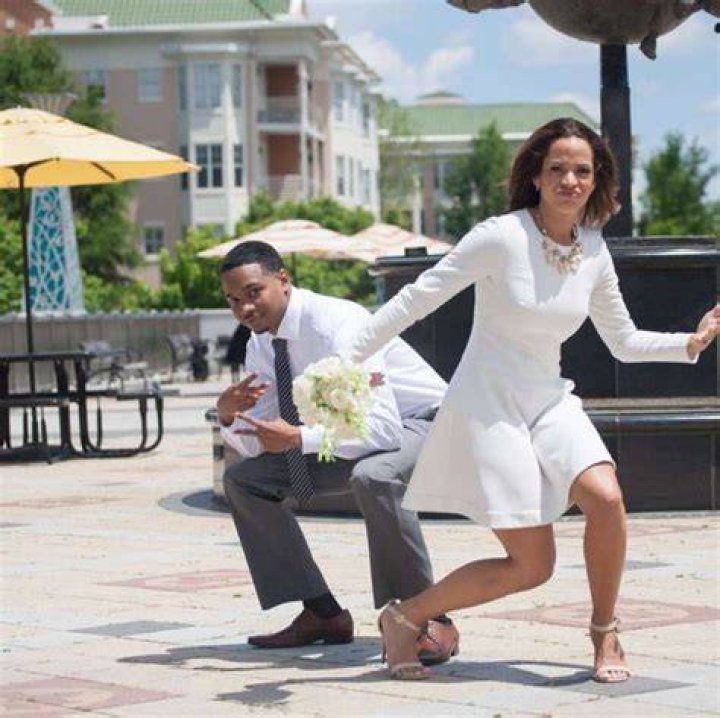 Is Elle Duncan Married? Her Bio, Age, Husband and Net worth