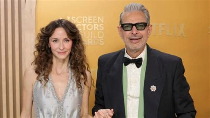 Is Jeff Goldblum Gay? Know More About This Personality!