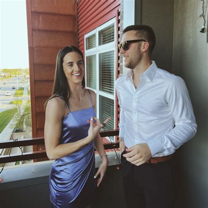 Is Lauren Ash Gay Rumors True? Boyfriend And Relationship Details