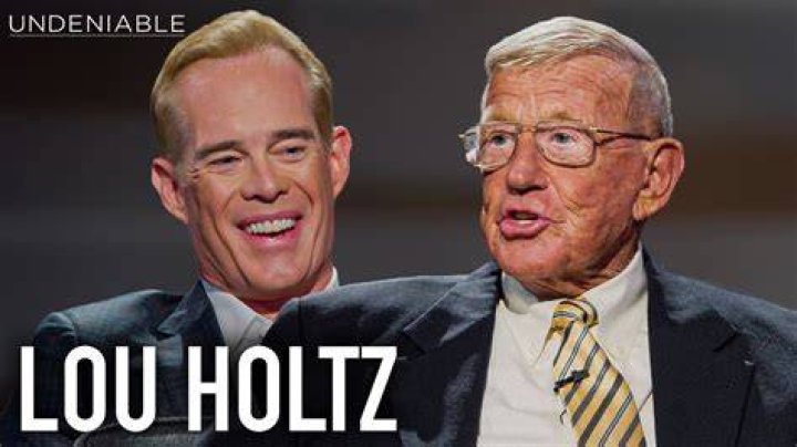 Is Lou Holtz Still Alive? Know Lou Holtz Age, Net Worth, Wife, Daughter