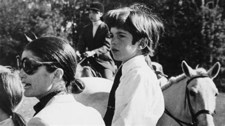Jacqueline Kennedy Onassis - Trivia, Family, Bio