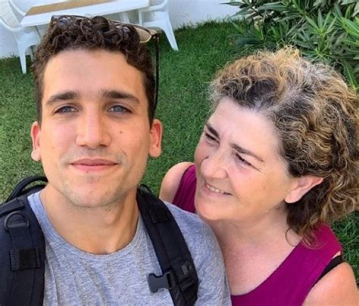 Jaime Lorente - Age, Family, Bio