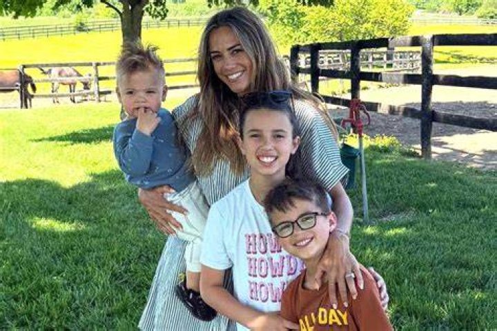 Jana Kramer - Age, Family, Bio