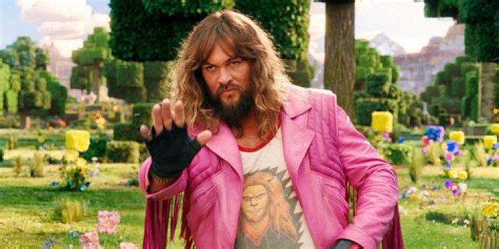 Jason Momoa: “I don’t say a lot of things or use big sentences. I’m not ‘very smart.’”