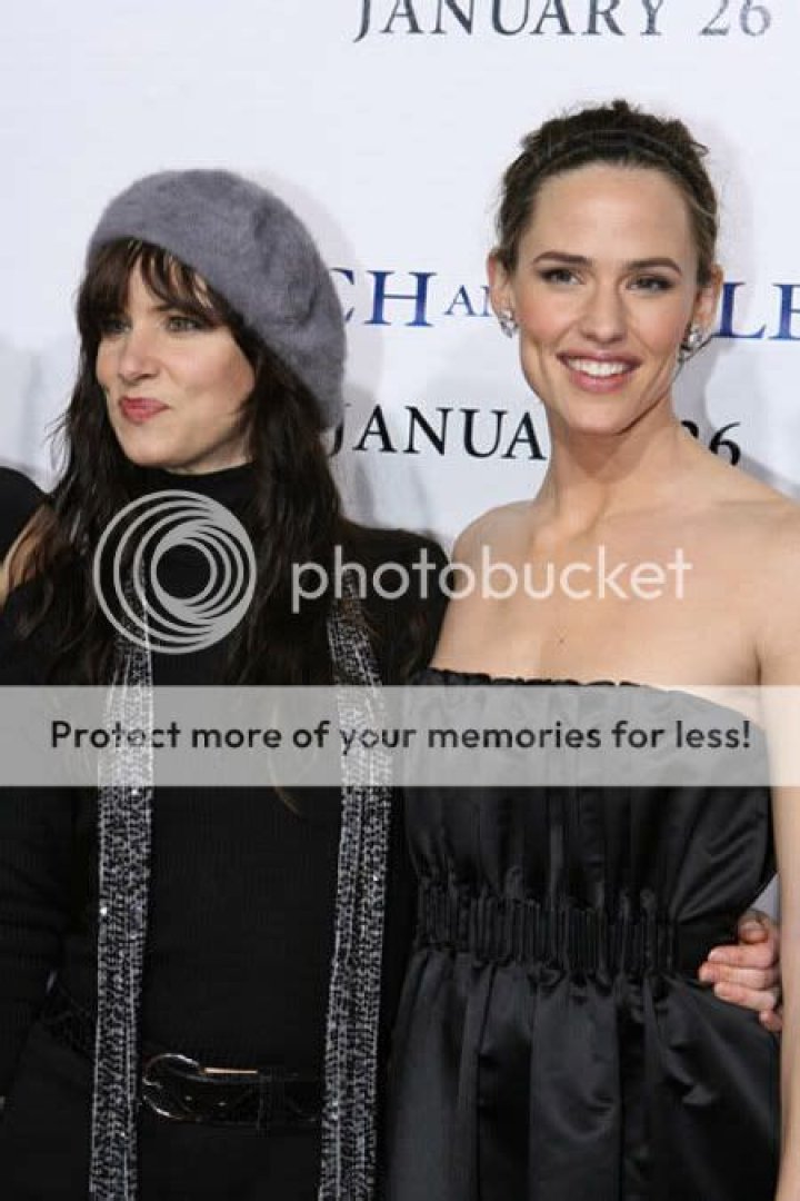 Jennifer Garner at the Catch and Release premiere