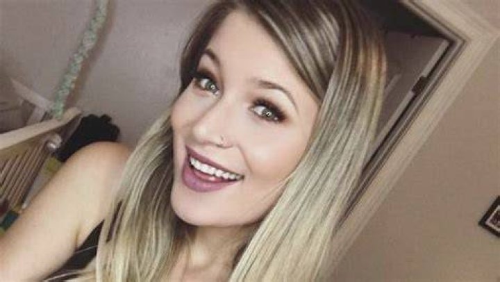 JessiSmiles - Age, Family, Bio