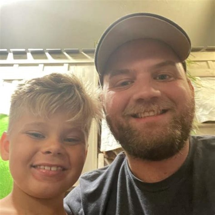 Jimmy Hollister - Age, Family, Bio