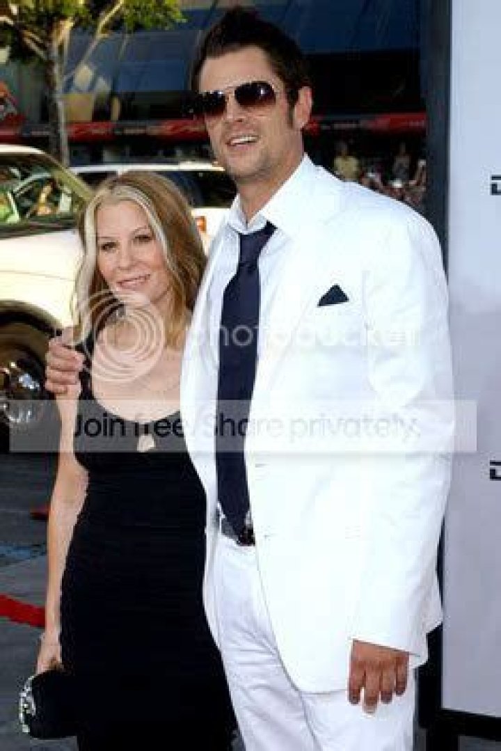 Johnny Knoxville was married?