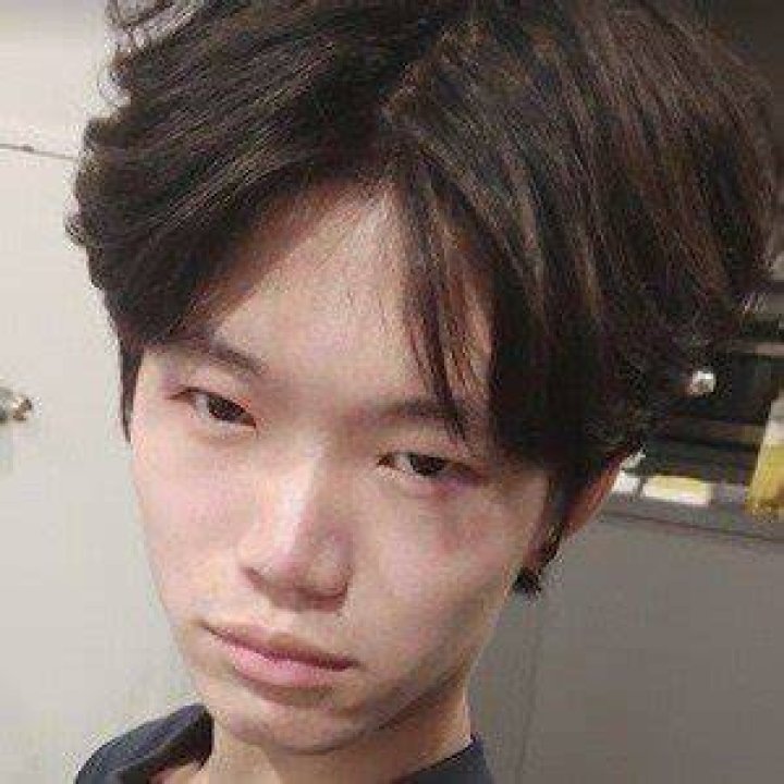 JojoSpotlight - Age, Family, Bio