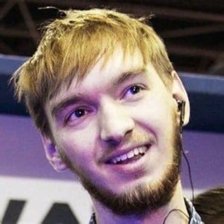 JorRaptor - Age, Family, Bio