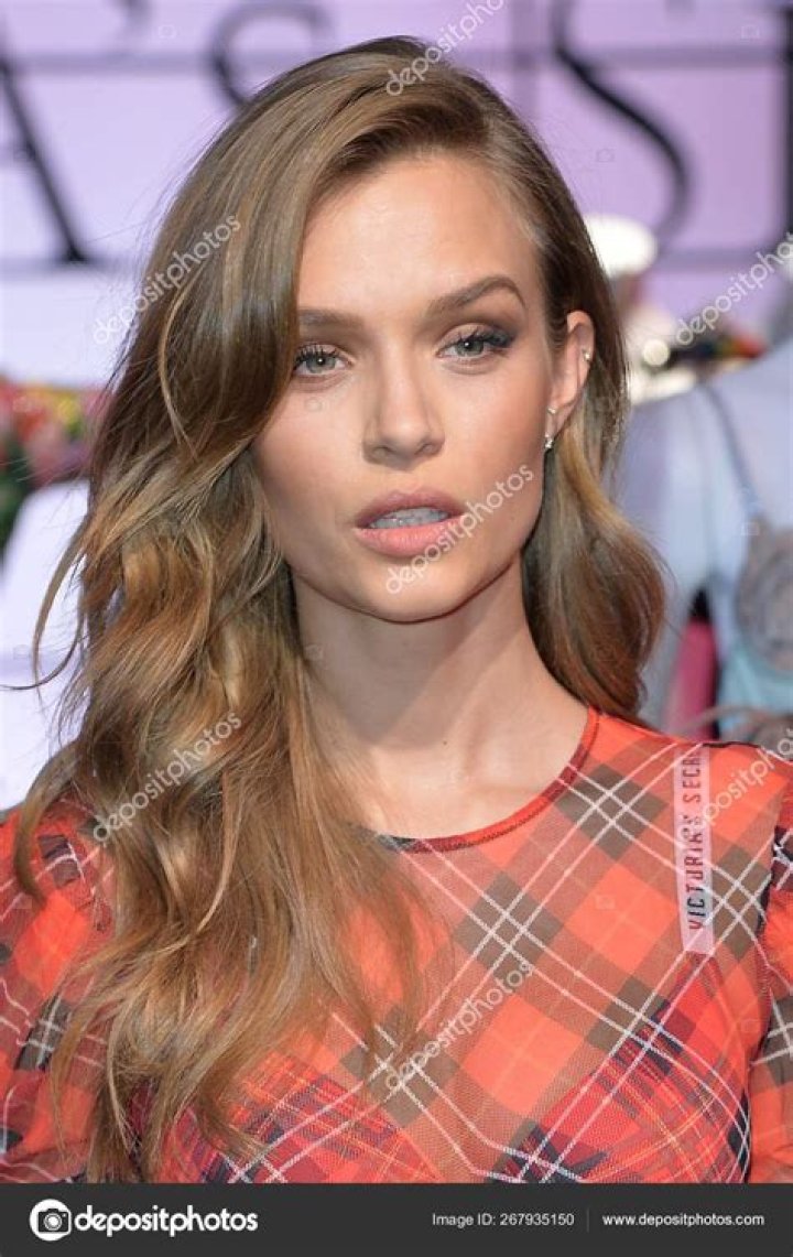 Josephine Skriver Bio (Wiki) 