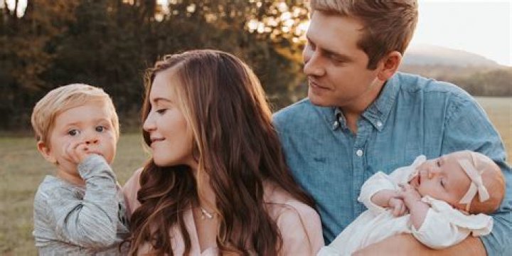 Joy-Anna Duggar Criticized For Baby Photos