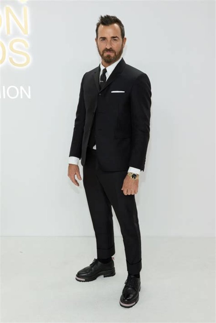 Justin Theroux Net Worth - Wiki, Age, Weight and Height, Relationships, Family, and More