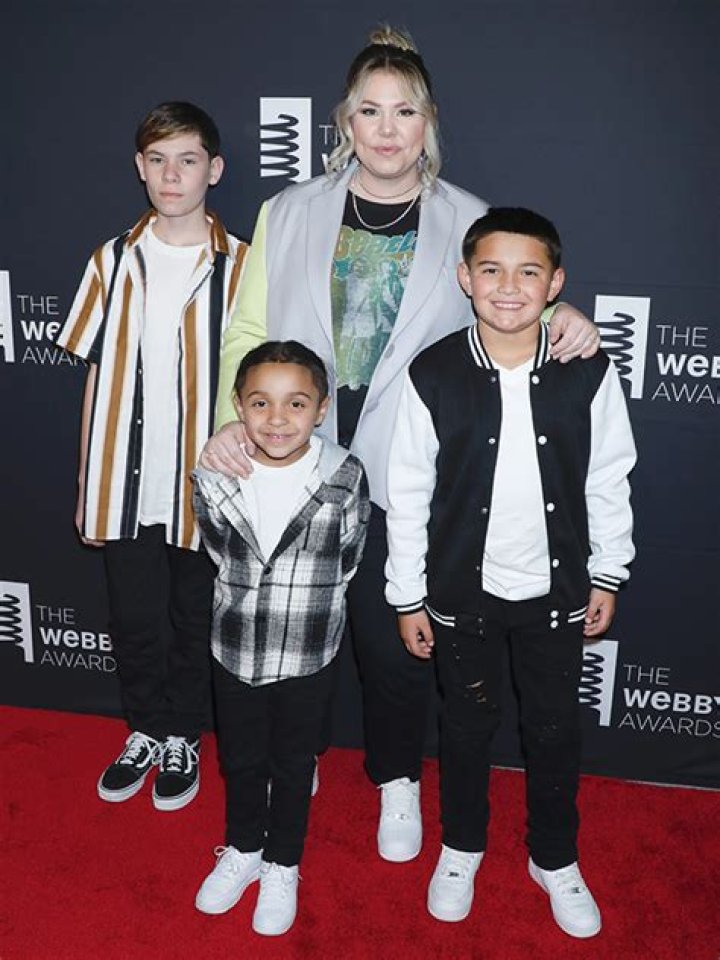 Kailyn Lowry Leaks Texts Between Briana and Javi