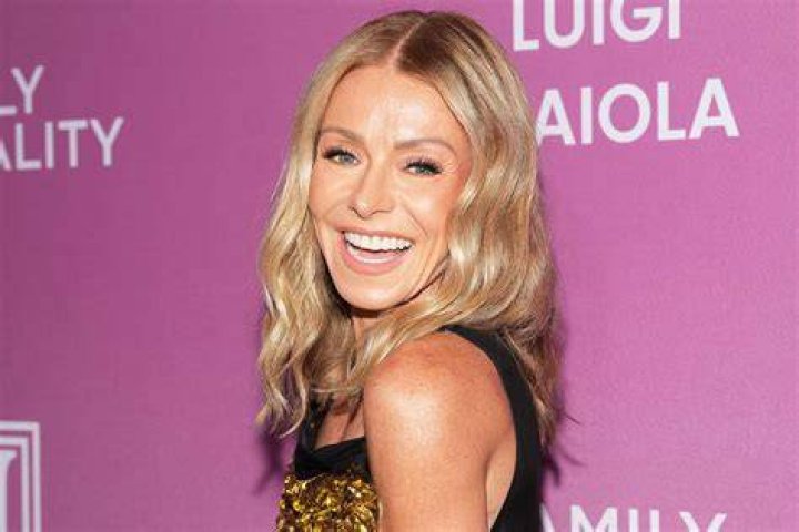 Kelly Ripa admits botox use, receives injections “as much as possible”