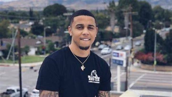 Khayman Burton - Age, Family, Bio