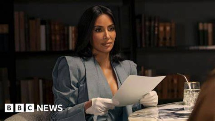 Kim Kardashian really was accosted by the n-word, racists in blackface in Vienna
