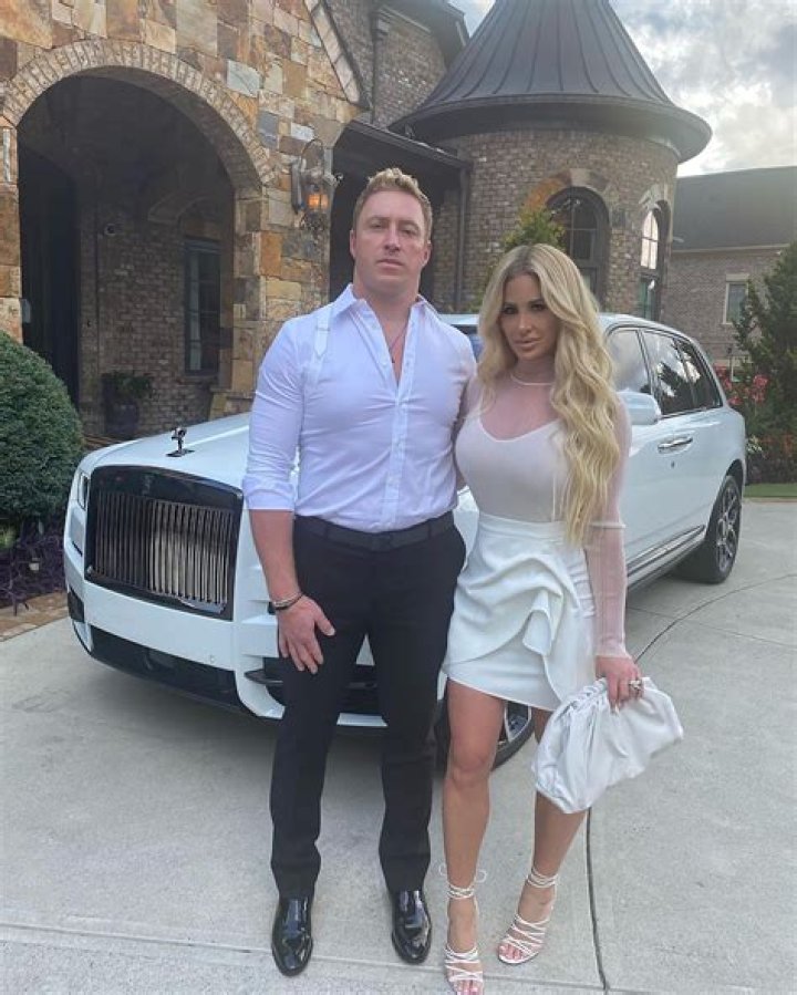 Kim Zolciak-Biermann's $2.6 Million Mansion Is Being Foreclosed On Once Again