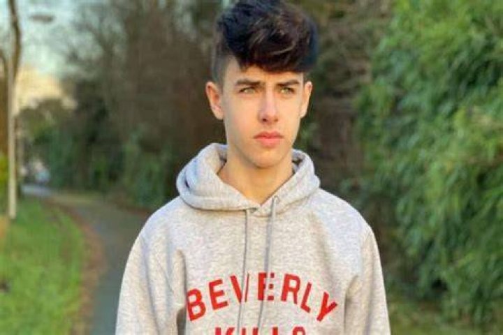 Kyle Thomas Bio (Wiki) 