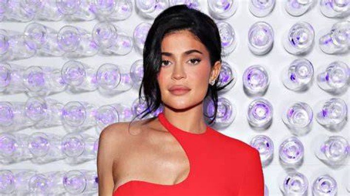 Kylie Jenner squashes boob job rumors with a push-up bra ad placement