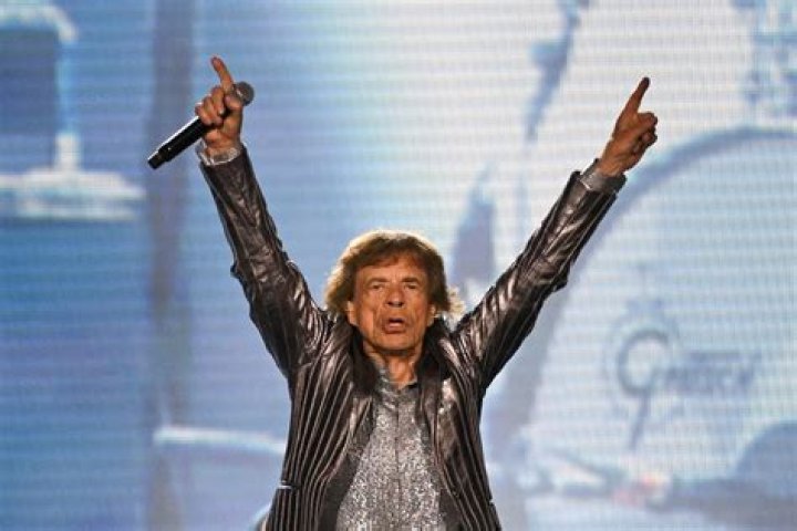 L’Wren Scott’s Death Officially Ruled Suicide, Jagger Returns to L.A.
