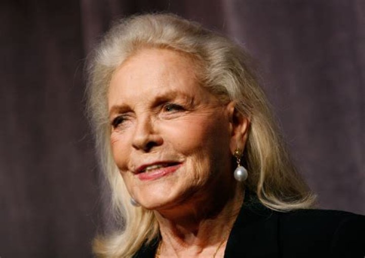 Lauren Bacall Net Worth - Wiki, Age, Weight and Height, Relationships, Family, and More