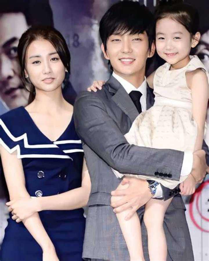 Lee Joon-gi - Age, Family, Bio