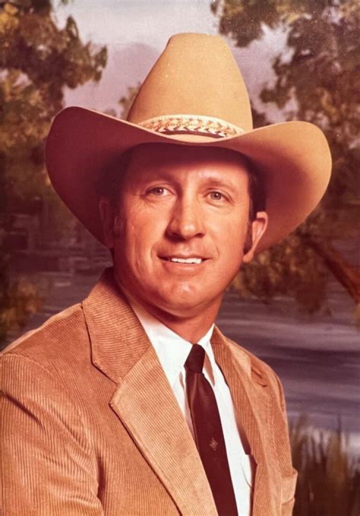 Lewis Wilson - Trivia, Family, Bio