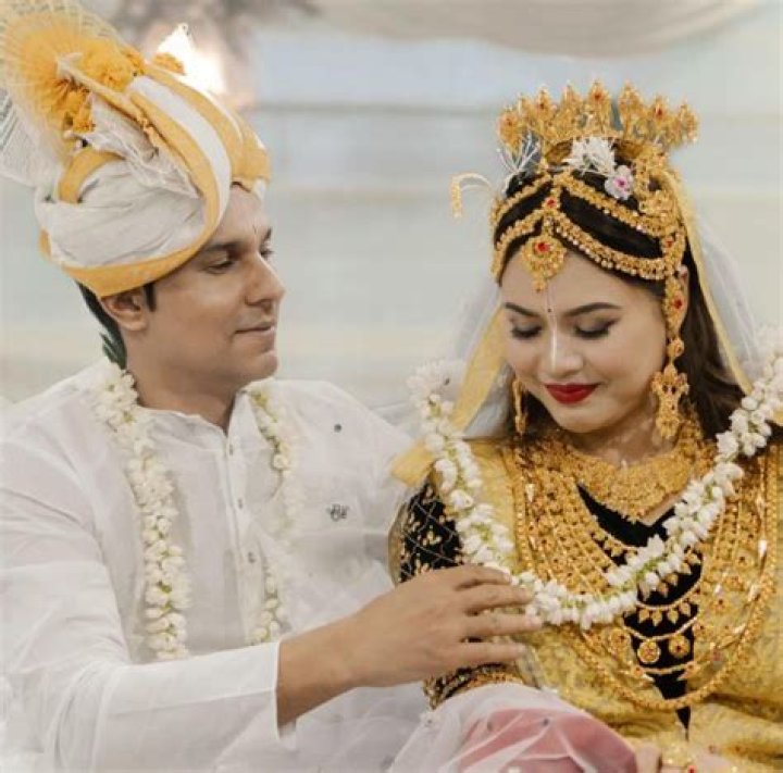 Lin Laishram Parents: Surodhoni Devi Laishram And Chandra Laishram