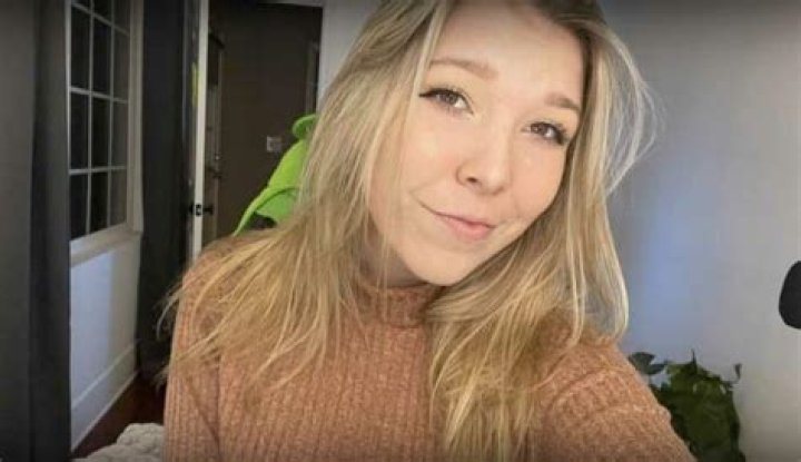 Lisa Peachy - Age, Family, Bio
