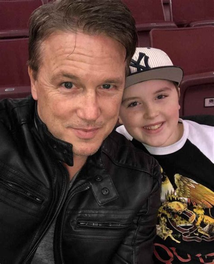Lochlyn Munro - Age, Family, Bio